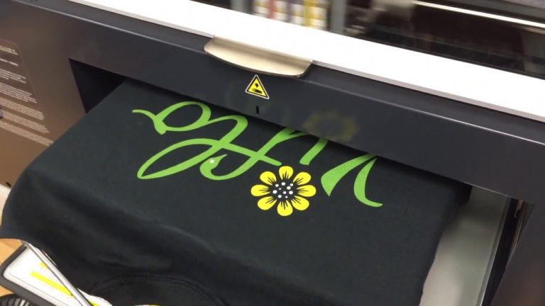 Read more about the article Custom T-Shirt printing